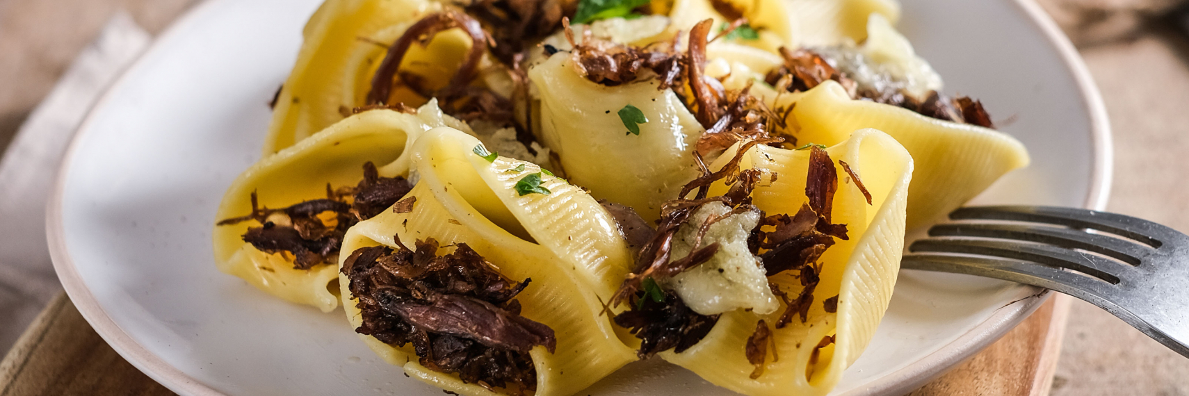 Lumaconi farci au canard confit 